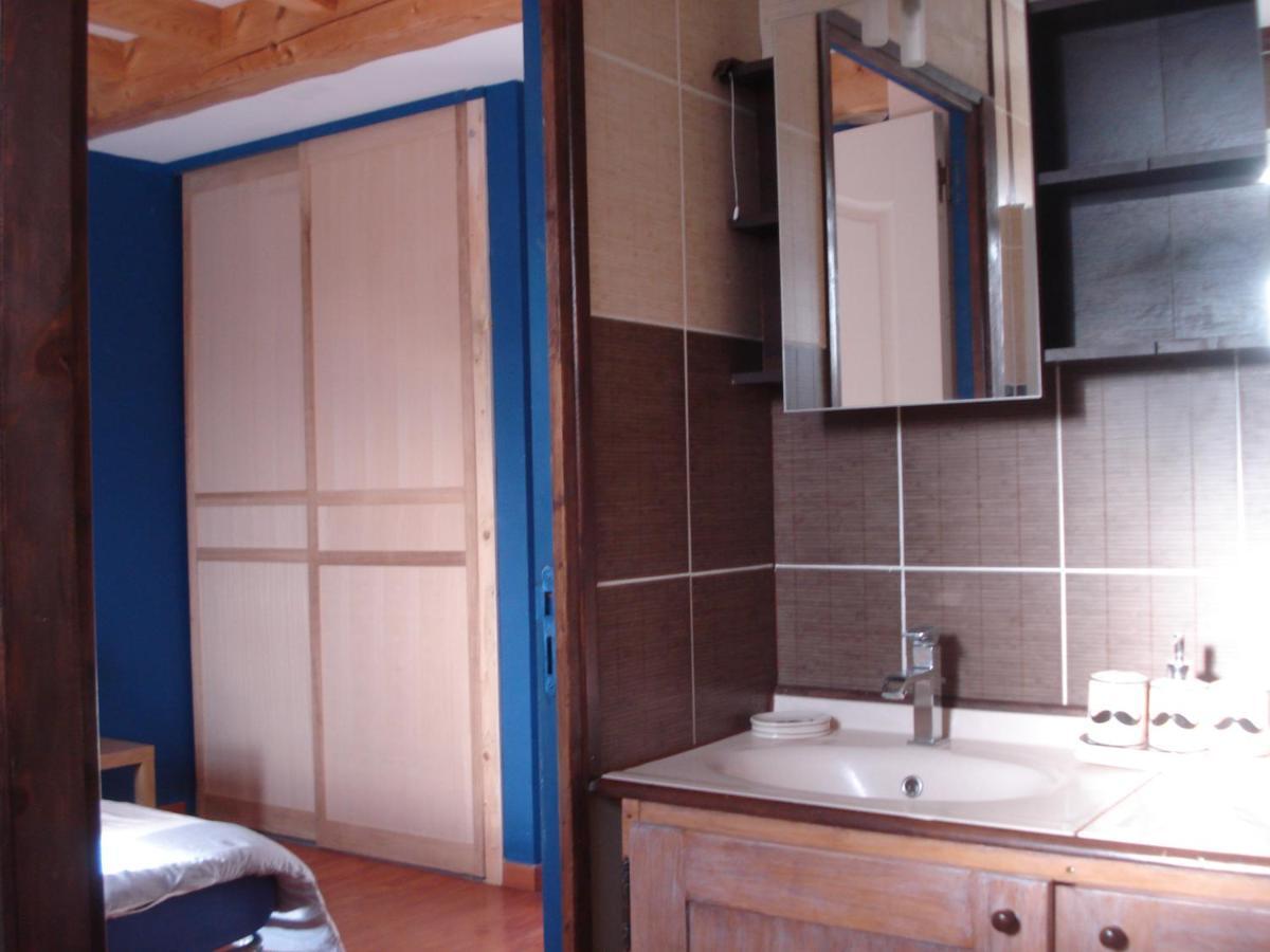 Domaine Des Cigales, Chambre D'Hotes Saint-Martin-d'Aout Exteriör bild